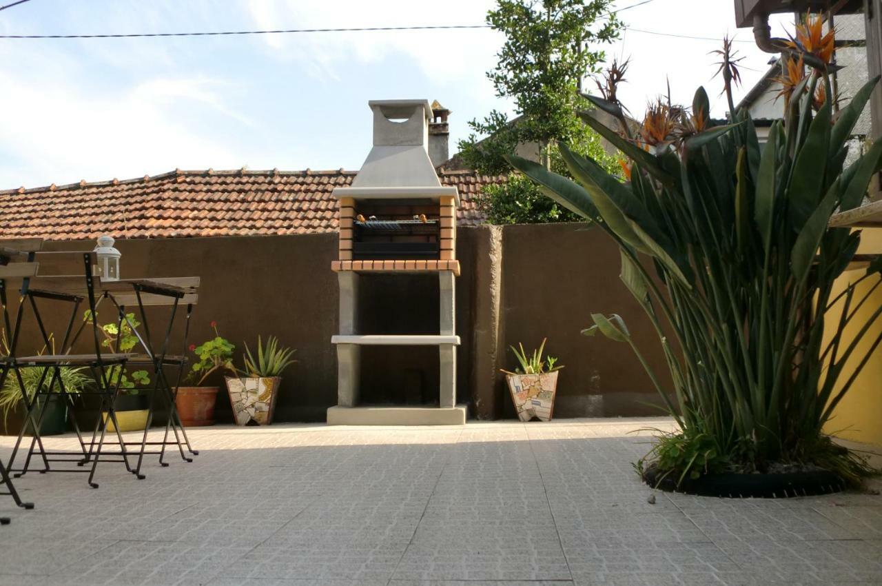 The Yellow House Vila Nova de Gaia Exterior photo